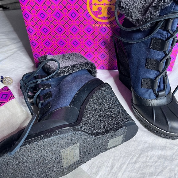 TORY BURCH Fairfax Shearling-Lined Wedge Boot (NIB) - Picture 3 of 6